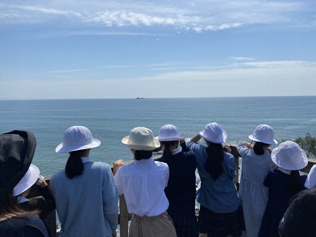 Visiting students from St Margaret's Elementary School, Tokyo, Japan, enjoying the view from Cape Byron